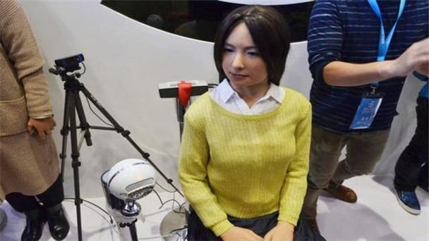 日本美女机器人火了,一上架就销售过万,身体太逼真功能太齐全!